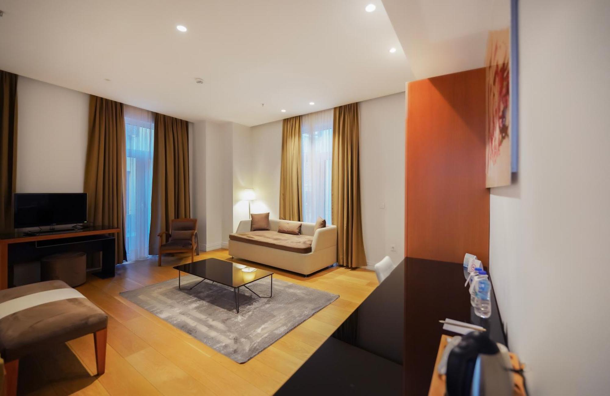 Misafir Suites 8 Стамбул Экстерьер фото